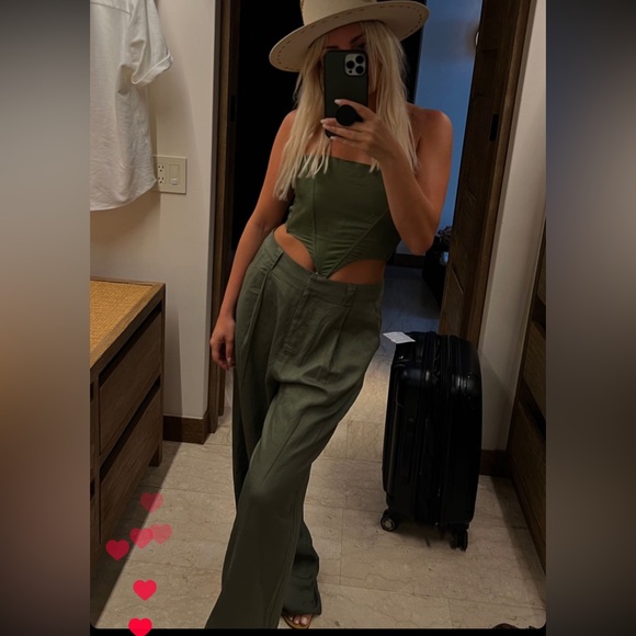 Lioness Official linen set (3 pieces) - Picture 1 of 5